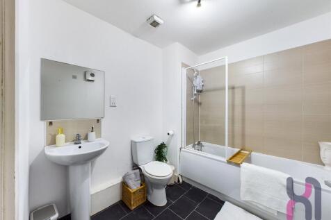 Atlas Court, 75 Heald Grove, Manchester, M14 photo 3