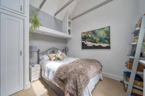 1315629-19-685d3b...