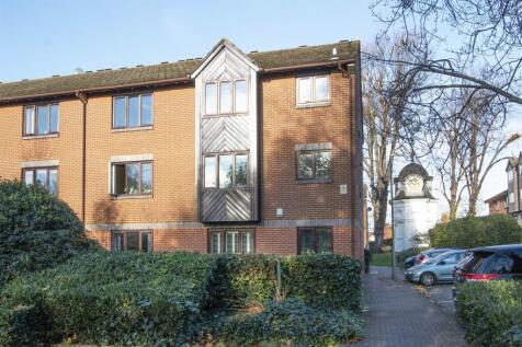 10 Limetree Walk external.jpg