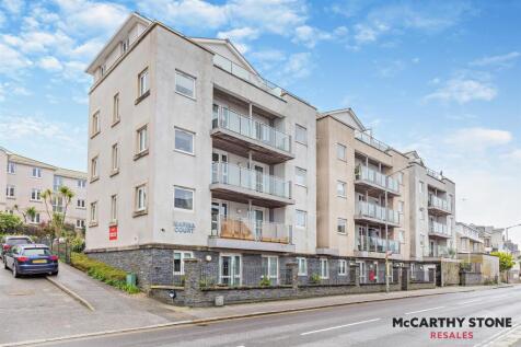 Marina Court