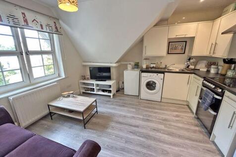 Sitting / Kitchen 