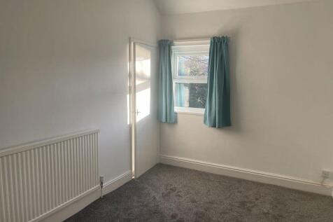 Flat 4, Riverside, Cliff Road, Hessle, HU13 0HB photo 5