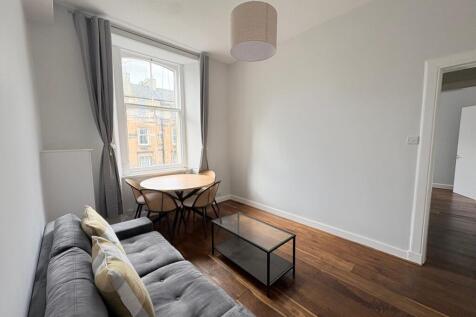 Livingroom 3
