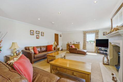 90682_Highfield-House-Cross-Lane  (18)_low.jpg