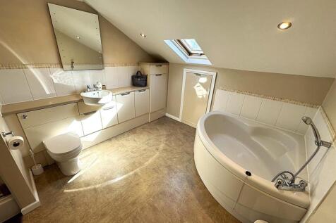 thumbnail_image1 (3).jpg