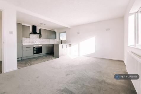 Kitchen / Living Room 