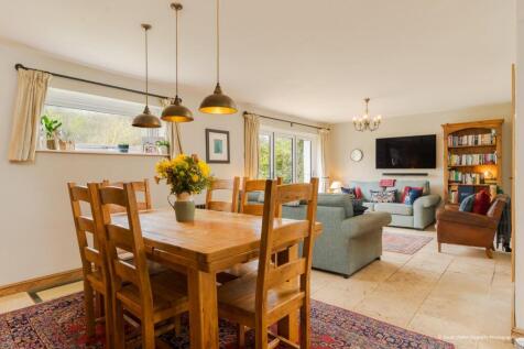 2 The Malthouse, Llanblethian-WEB-08.jpg