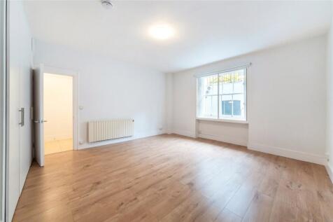 Studio Room