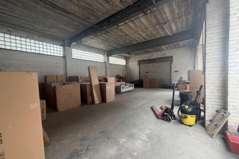 Light Industrial to rent Image 5