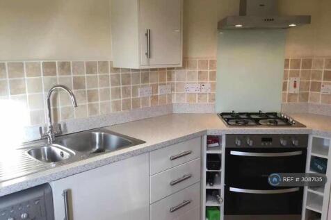 2-bed flat on Overstreet Green, Lydney, GL15, £875/mo