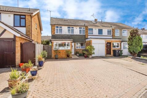 Southend-on-sea, SS3 - property photo