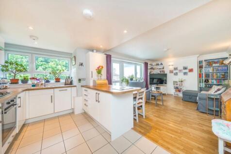 London, SW16 - property photo