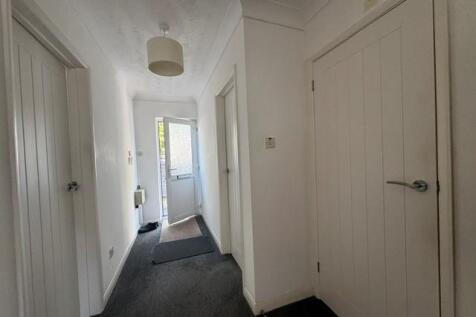 102 redhoave hall.jpg