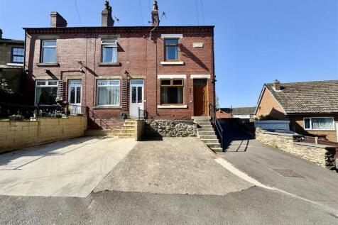 EXTERNAL FRONT, DRIVEWAYS AND GARAGE