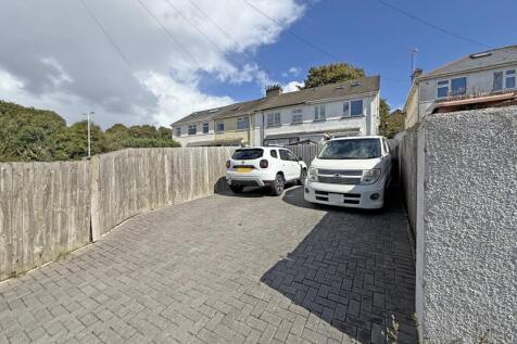 Stentaway Road 7 - Front Parking.jpg