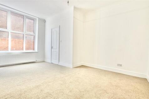 FLAT 1  BARNSTON BEDROOM.jpeg