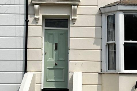 DOORWAY.jpg