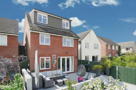 9-Halstead-Road-I...