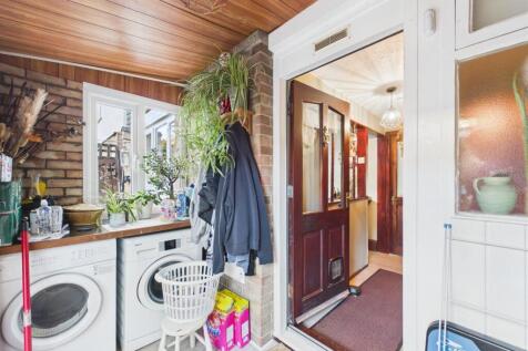 Utility/Sun Room: