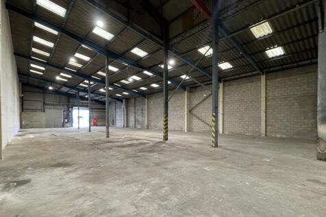 Light Industrial to rent Image 4