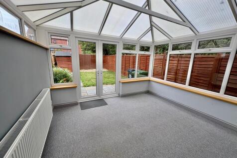 Glencoe Way, Orton Southgate, Peterborough photo 3