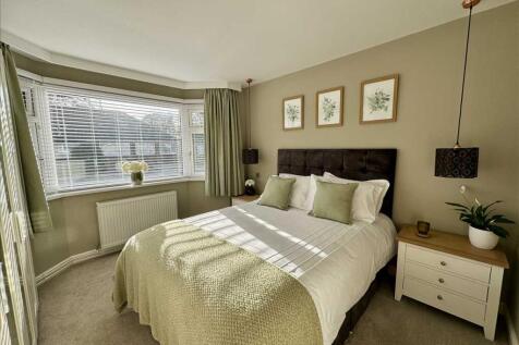 GROUND FLOOR BEDROOM