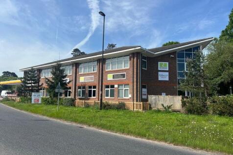 Chilworth Point exterior.JPG