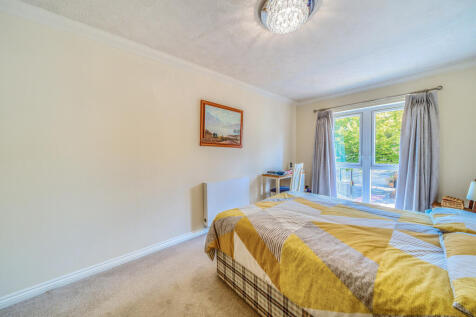 1359515-8-68d2df0...