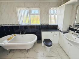 Bathroom/Wc