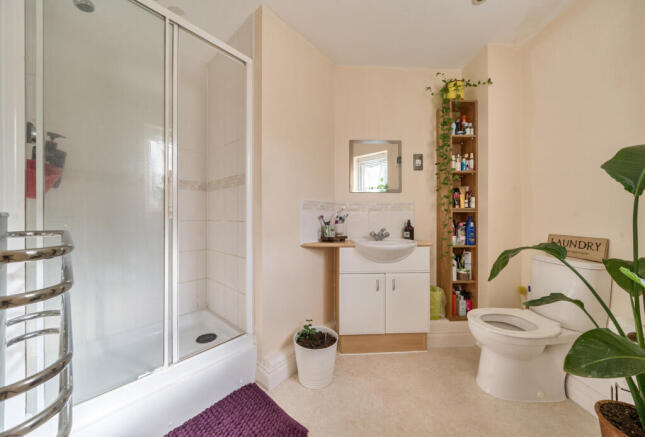 1353828-15-68d2bb...