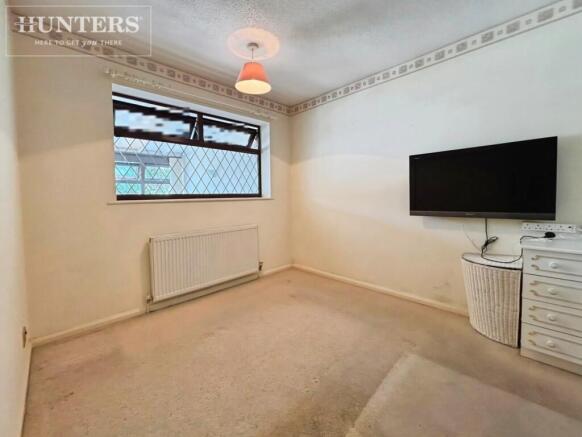 2 bed Semi-Detached Bungalow for sale Image 5