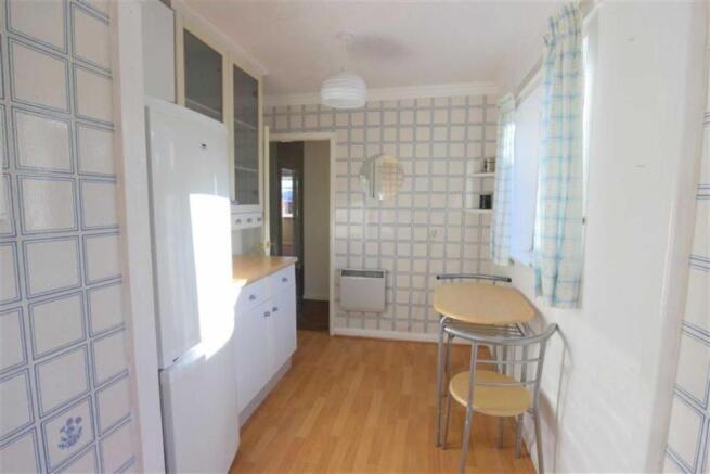 KITCHEN/BREAKFAST RO