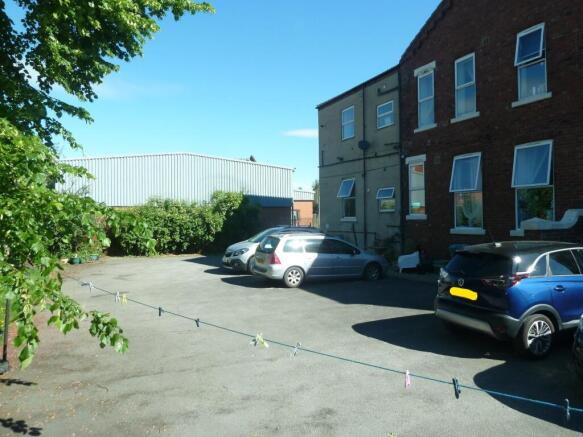 1 bed Flat to rent Image 5
