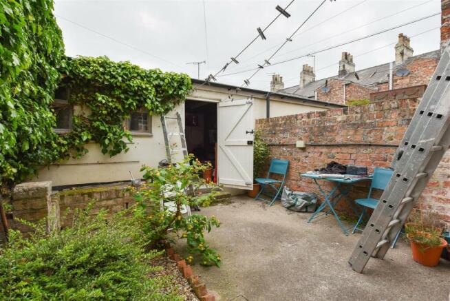 Courtyard Garden