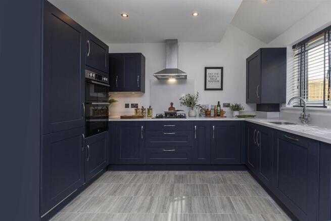 4 bed Town House for sale Image 10