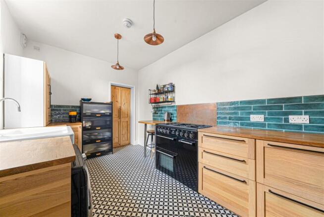 2 bed Terraced for sale Image 8