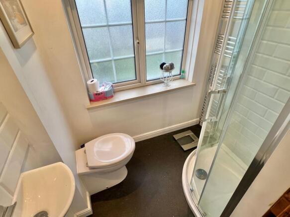 Ensuite shower room