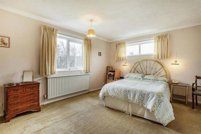 8493672-interior01.jpg