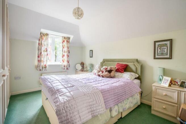 2 bed Apartment for sale Image 8