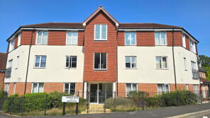10, Harrier Road, Newbury RG20 4AB