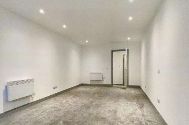 1 bed Apartment for sale Image 6