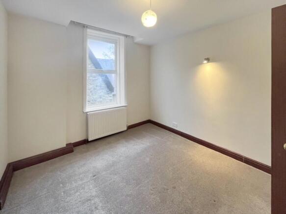 2 bed Apartment for sale Image 4