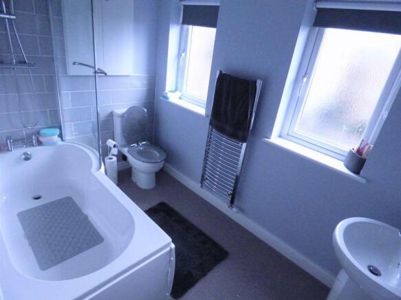 Family bathroom 