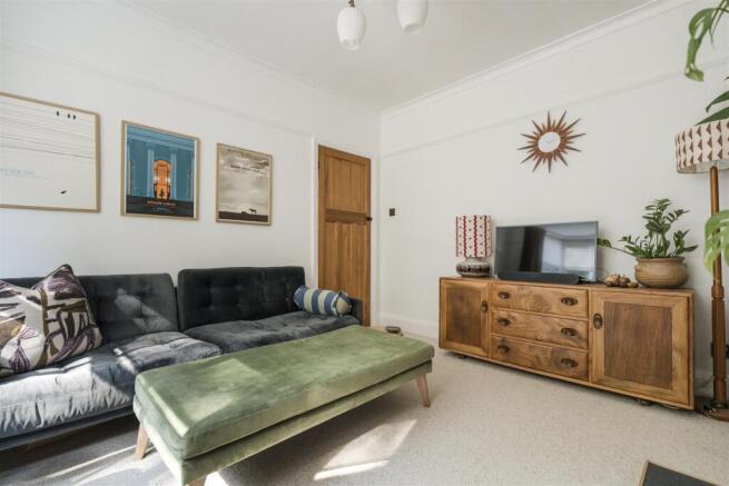 3 bed Semi-Detached for sale Image 9