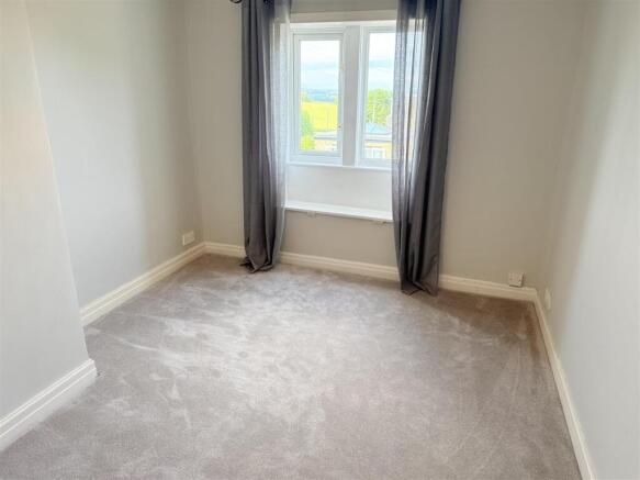 2 bed Cottage for sale Image 11