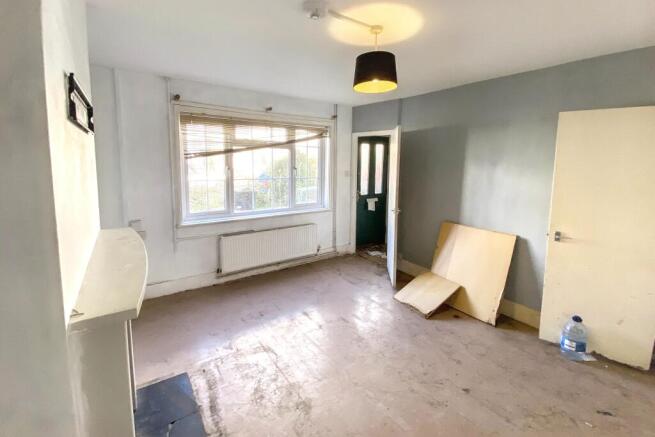 159 Wood Lane, Chippenham, Wiltshire, SN15 3EA photo 2