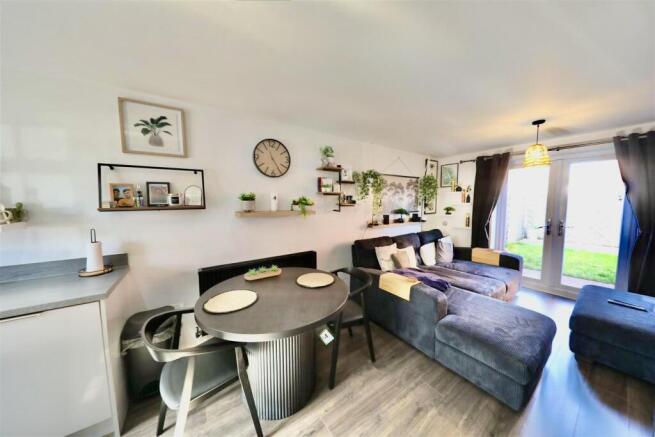 Living/kitchen/diner