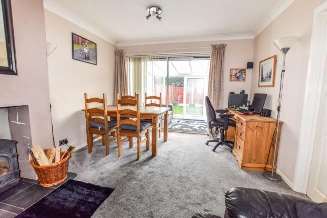Lounge/Dining Room