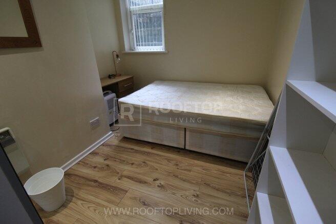 3 bed House Share to rent Image 7