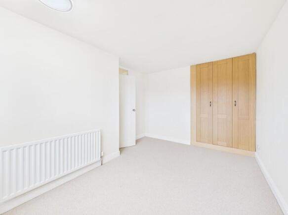 3 bed Town House for sale Image 12